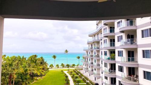 Stunning Oceanview 2 Bed Condo at ONE Cable Beach