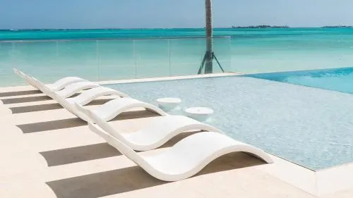2 Bed Condo at ONE Cable Beach with balcony