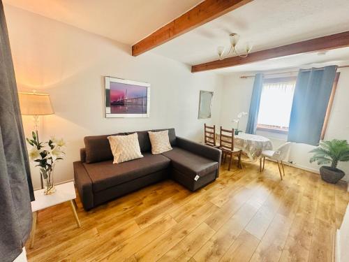 Khu vực ghế ngồi tại Rosyth 3 Bedroom home-Near Edinburgh & M90 With Free Parking