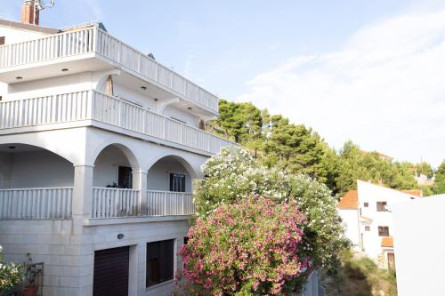 Apartments by the sea Lokva Rogoznica, Omis - 19633
