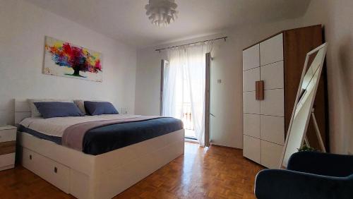 Apartments with parking space Biograd na Moru, Biograd - 24355
