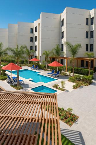 Budget-Friendly Seaside Stay