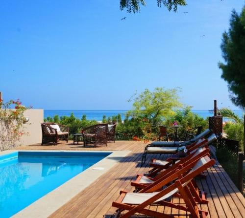 Πισίνα στο ή κοντά στο Muelle Viejo Bungalows