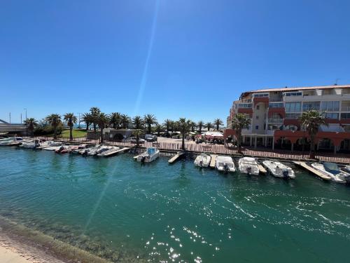 Deux pièces avec vue sur canal et parking privé à Sète - FR-1-338-616