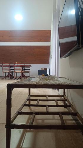 Μια τηλεόραση ή/και κέντρο ψυχαγωγίας στο Ginjals_67