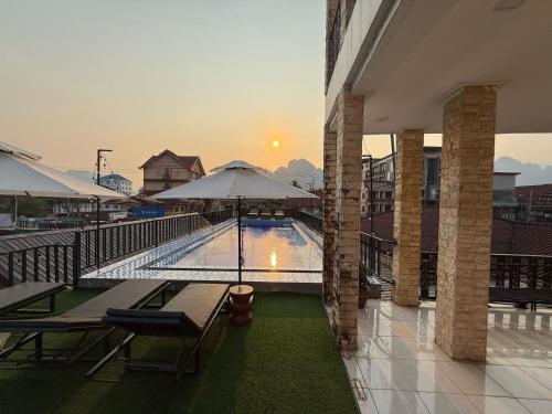 Bazén v ubytování A P S Moutain view Hotel nebo v jeho okolí
