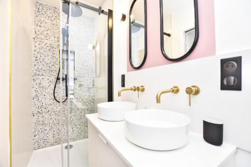 Charming and cosy flat next to the Eiffel Tower