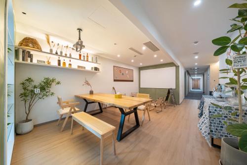 Φωτογραφία από το άλμπουμ του Dengba Inn - Hangzhou Longhu Riverside Paradise Walk στη Χανγκζού
