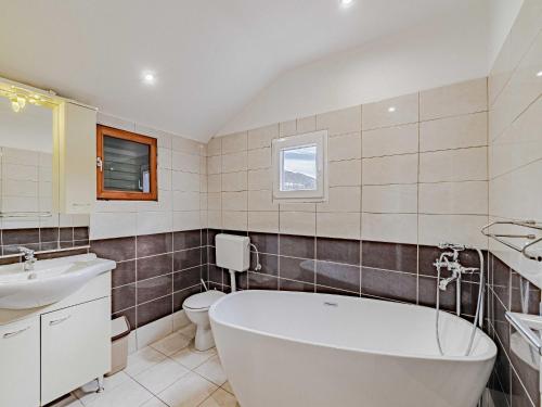 Villa Sea Edge - Three Bedroom Villa with Sea View