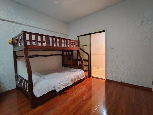 Central Street Apartmentにあるベッド