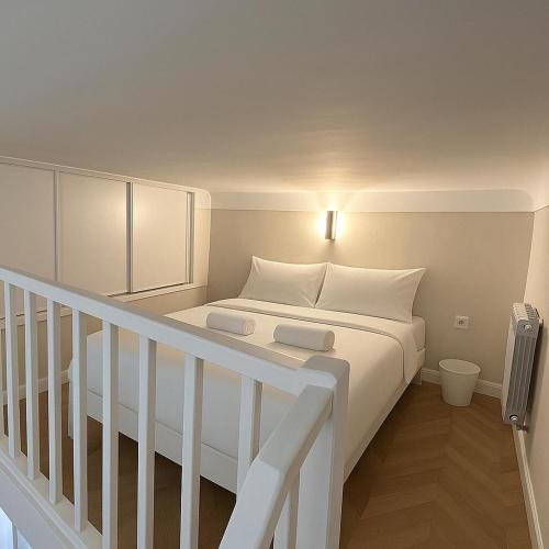 Sea Side, Modern, Nice Promenade