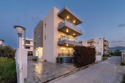 Lacha Houses Apartments