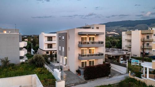 Lacha Houses Apartments