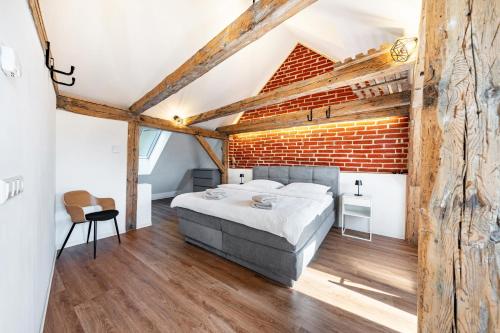 Giường trong phòng chung tại Ferienhaus1856de mit Sauna