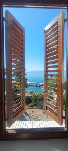 Φωτογραφία από το άλμπουμ του FIORE Seaview Rooms - Premium Location σε Selce