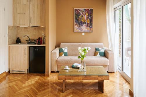 Rastoni Athens Suites near Acropolis