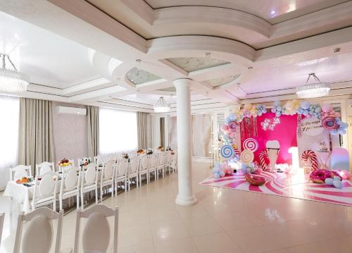 Εστιατόριο ή άλλο μέρος για φαγητό στο Hotel Stas