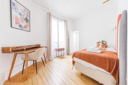 Exceptional apartment near the Eiffel Tower 3 BDR 5 P