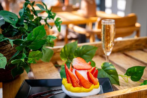 Makanan di atau berdekatan hotel