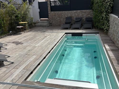 Πισίνα στο ή κοντά στο Top of villa, private pool 6p