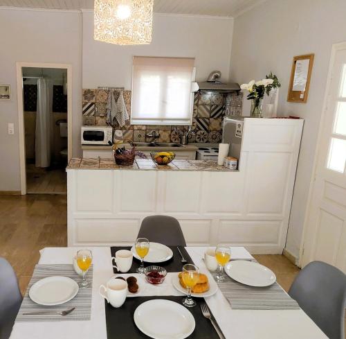 Una cocina o zona de cocina en Amalia Apartment