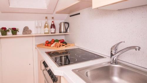 Dapur atau dapur kecil di Landhaus Thanner