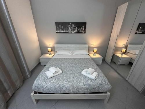Rhome Away Marconi