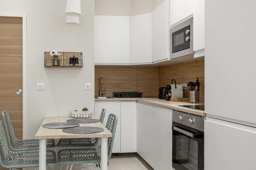 Cozy renovated apartment - 1BR4p - Hyper Center photo 13