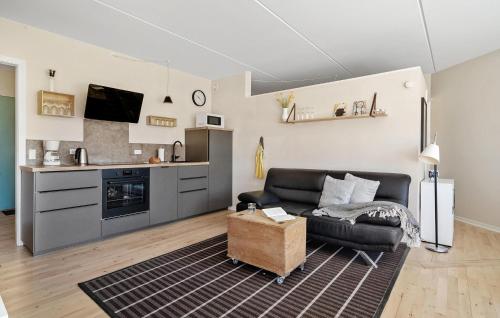 Η κουζίνα ή μικρή κουζίνα στο Gorgeous Apartment In Fanø With Wifi