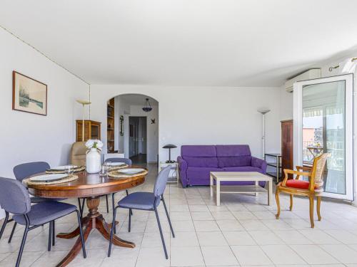 Apartment Baie Azur by Interhome