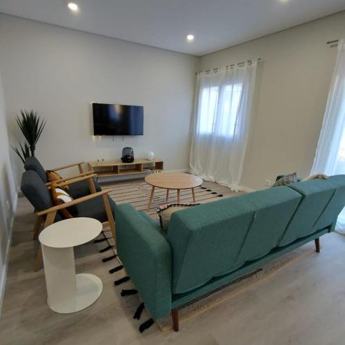 Casa das Redes - Walk to Peniche Beach