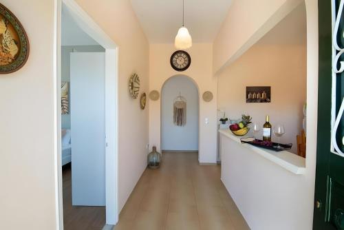 Gambar di galeri bagi Maestro Apartment 2 di Vlachopoulátika