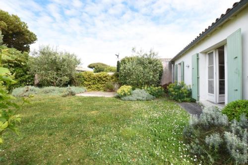 Photo de la galerie de l'établissement 448 La Vigne - Charming village house, à La Couarde-sur-Mer