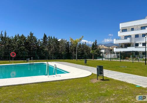 Apartamento con Terraza y Vista al Jardín