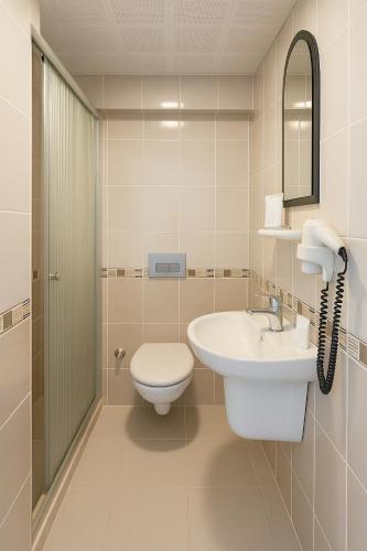 Koupelna v ubytování Doruk Hotel & Suits