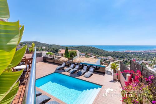 Stylish Villa Havana with Sea Views, Private Pool & A/C