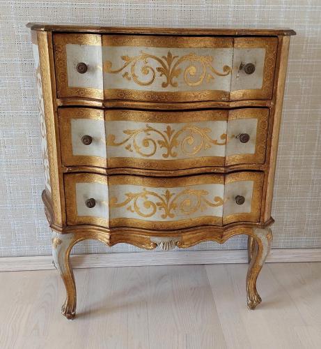 a wooden dresser sitting in a room at Villa Lindenhof in Bad Elster