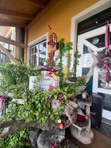 Jardín al aire libre en Gasthof Großschedl zum Kramerwirt