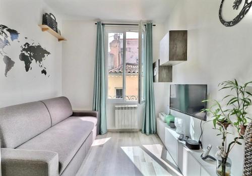 Central, fully equipped, enjoy!