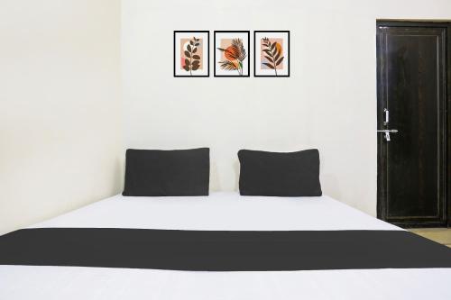 Postel nebo postele na pokoji v ubytování Hotel O CityMax