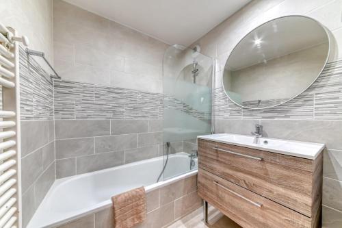GuestReady - Sleek & Sunny Comfort near the Tram