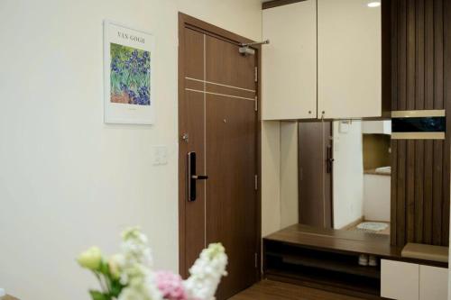 Una cocina o zona de cocina en Le Jardin Homestay - 2BR Apt with stunning sea view
