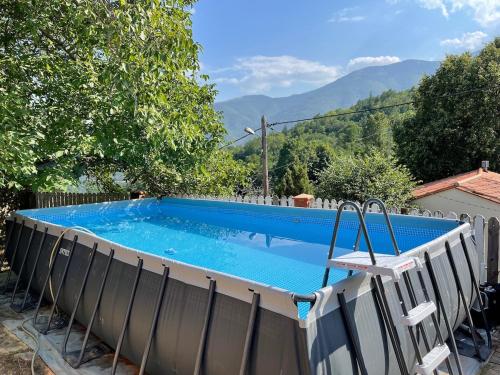 Πισίνα στο ή κοντά στο Canigou Gites big pool sleeps many
