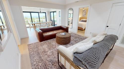 Postel nebo postele na pokoji v ubytování Selah on the Sound