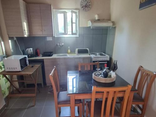 Kuchyňa alebo kuchynka v ubytovaní Olive holiday home
