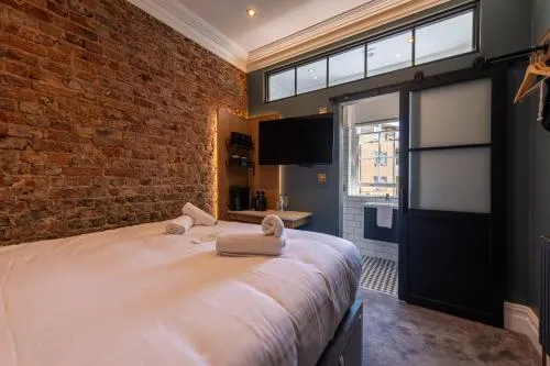 The Crown Pub & Guesthouse photo 9