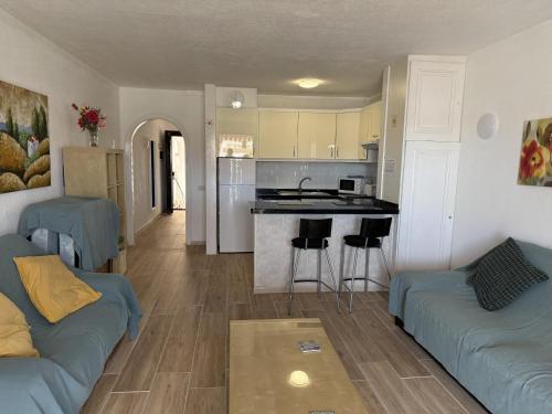 Self Catering Lovely 1 bed Apartment, 15A2, Los Cristianos, Tenerife