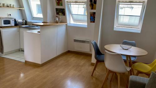 cute, bright and quiet apartment in Bastille - Le Marais