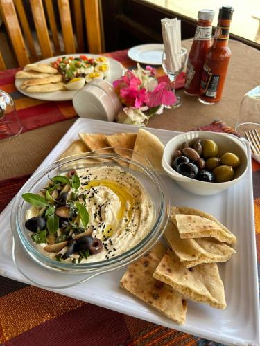 Mad på resortet eller i nærheden