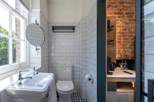 The Crown Pub & Guesthouse photo 15